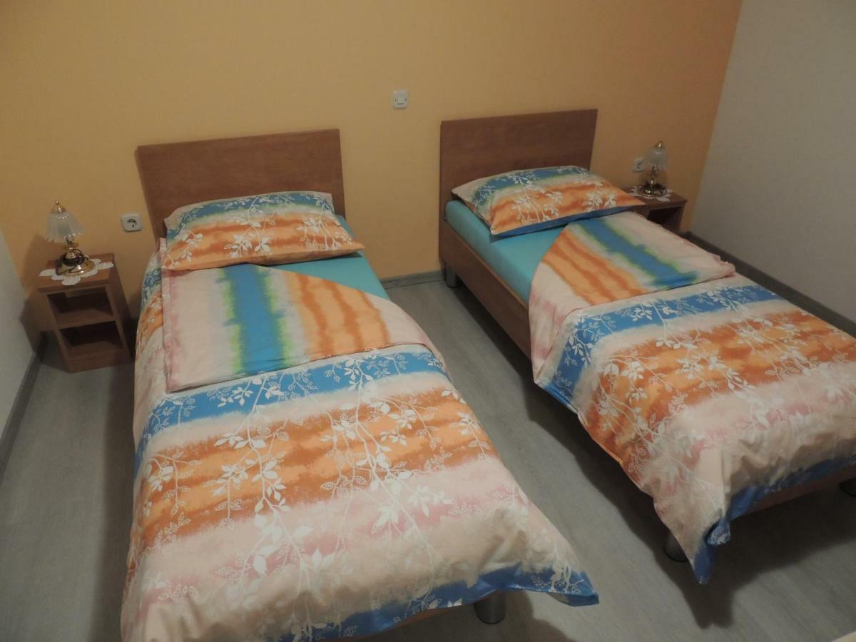 Apartments Palma ラビン エクステリア 写真